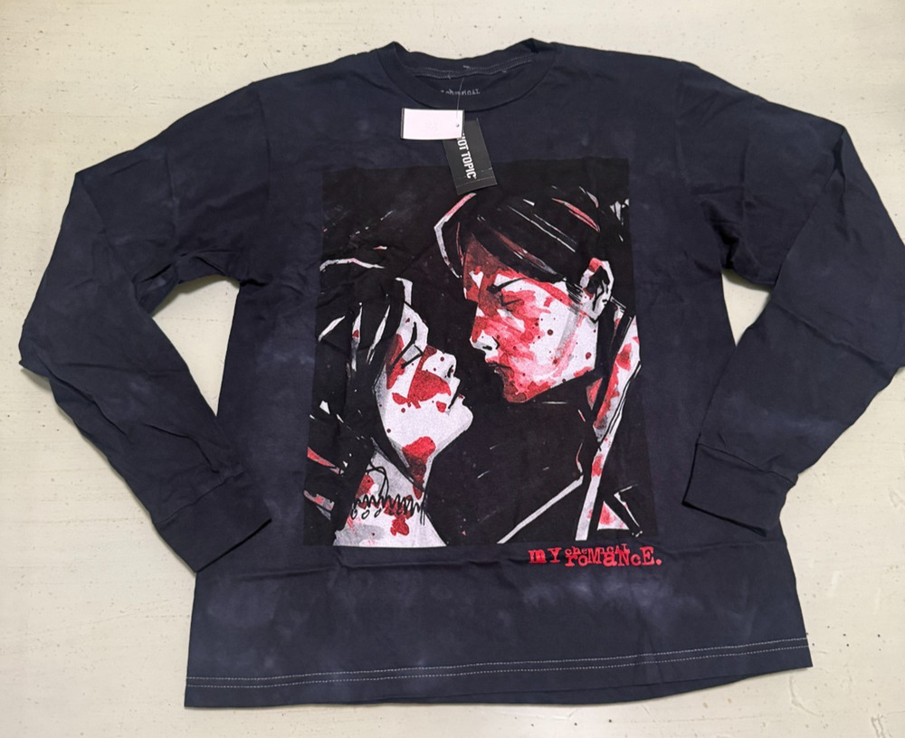 Hot Topic My Chemical Romance Lovers Long Sleeve Graphic Tee XS NWT Black